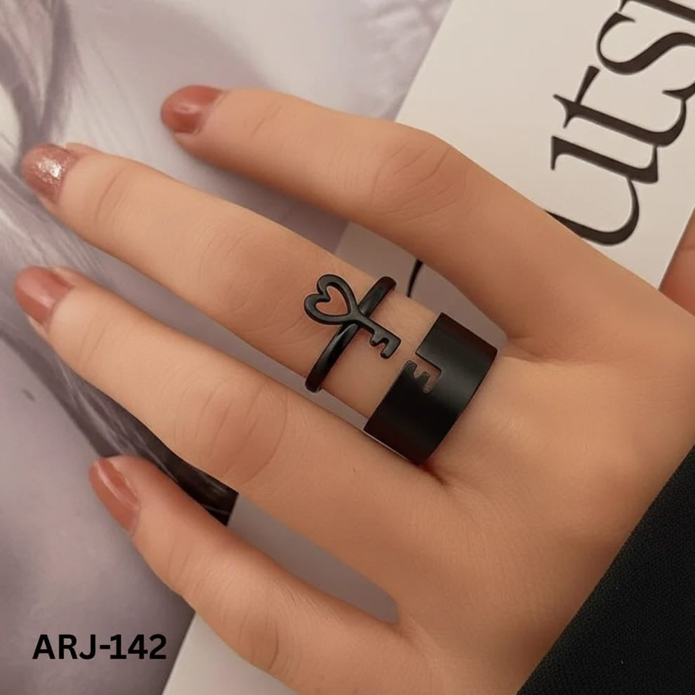 ARJ-142 Lock And Key Ring Stylish Durable Functional Design