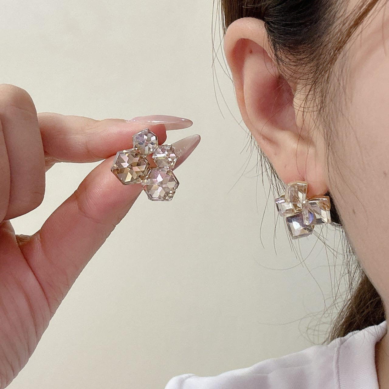 PJX-121 Crystal Sparkling Korean Earrings – Elegant Shine, Premium Style & Stunning Feminine Charm
