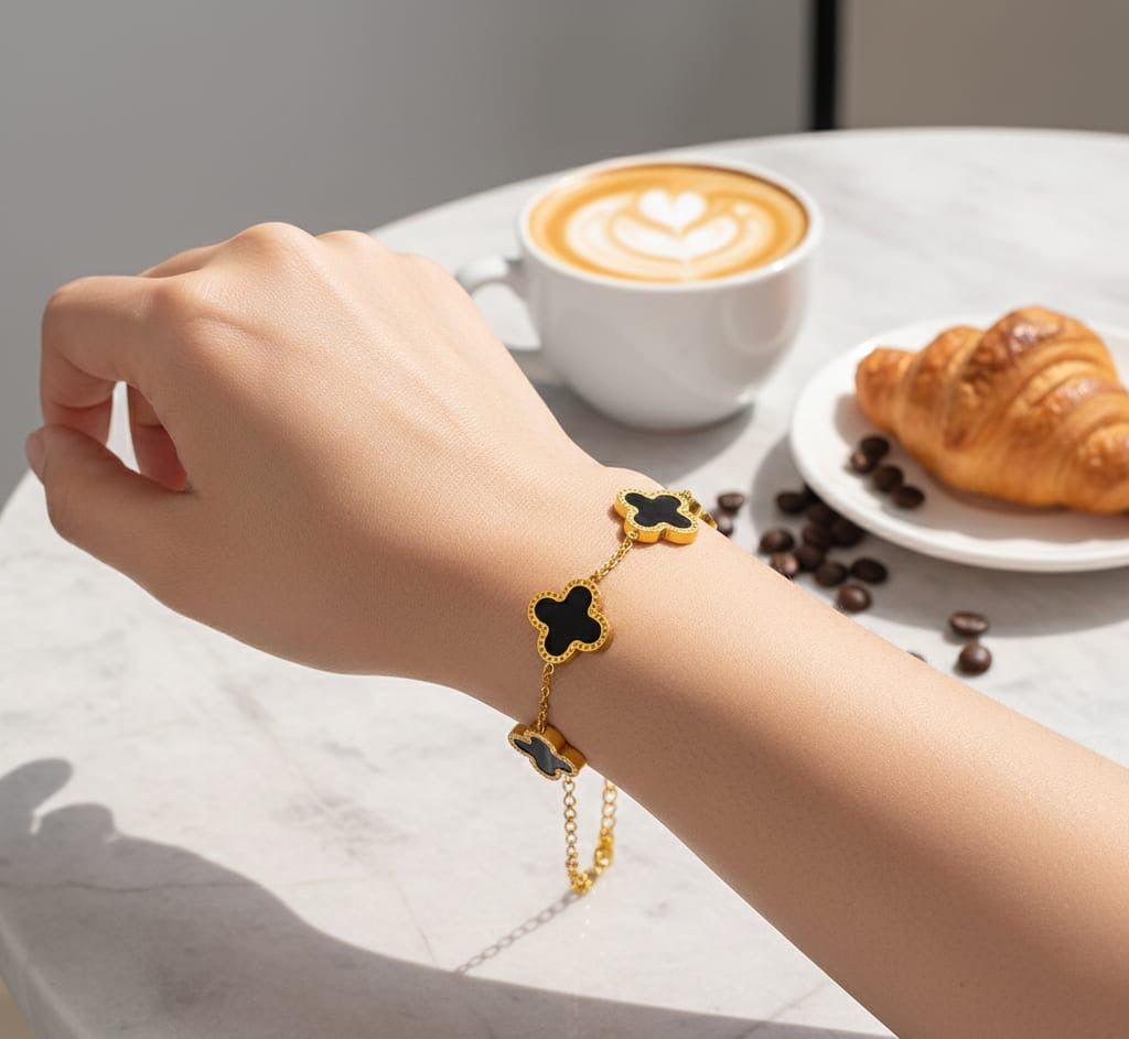 QXT-134 Clover Bracelet – Stainless Steel
