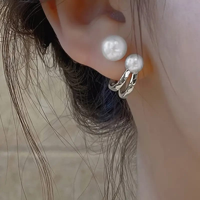 ZVT-167 Korean Pearl Circle Earrings