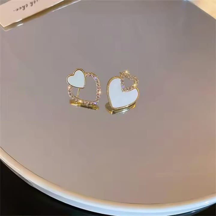 PJT-987 Beautifull Korean Heart Shape Zircon Earrings