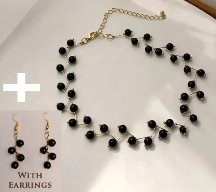 Zig Zag  Black Choker With Earrings for girls