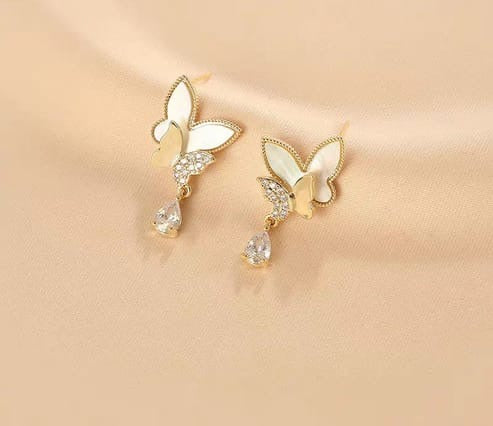 Double Butterfly Hanging Pearl Earings
