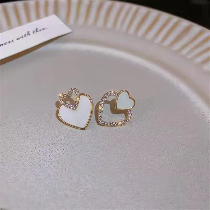 PJT-987 Beautifull Korean Heart Shape Zircon Earrings