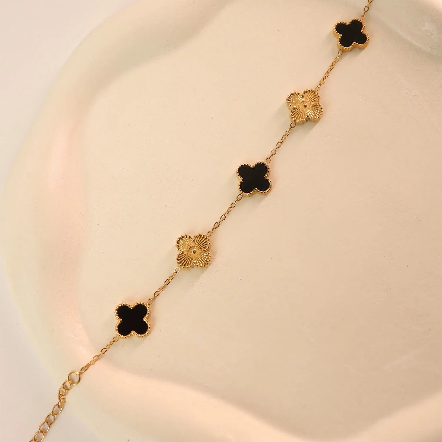 QXT-134 Clover 2-in-1 Bracelet – Stainless Steel